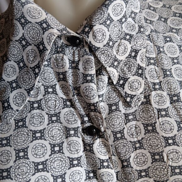 1OF1 Medium Vintage Blouse 1960's Geometric Print Button-Up Top Pointed Collar - Picture 3 of 11
